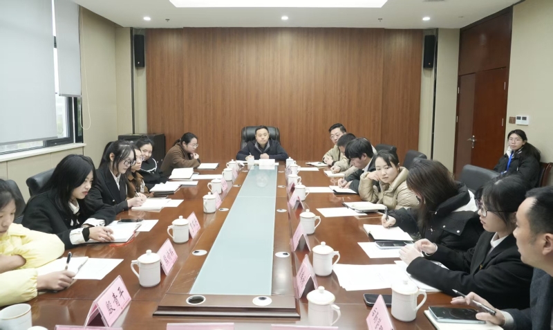 我校召开2025年秋季学期师生代表座谈会